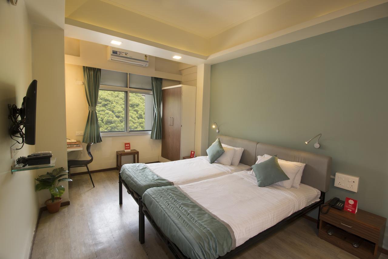 Oyo 6429 Hotel Pearl 푸네 외부 사진
