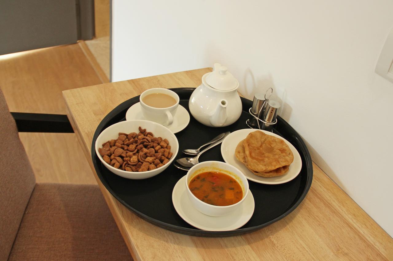 Oyo 6429 Hotel Pearl 푸네 외부 사진