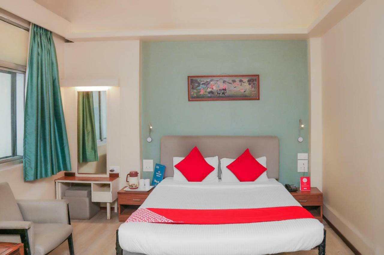 Oyo 6429 Hotel Pearl 푸네 외부 사진